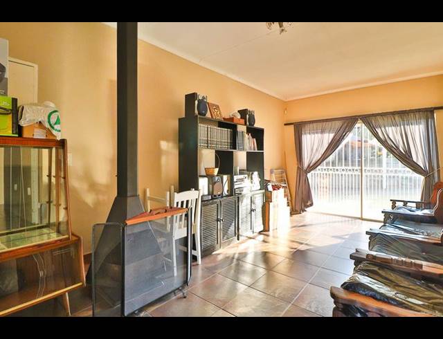 4 BEDROOM HOUSE FOR SALE IN MAYBERRY PARK